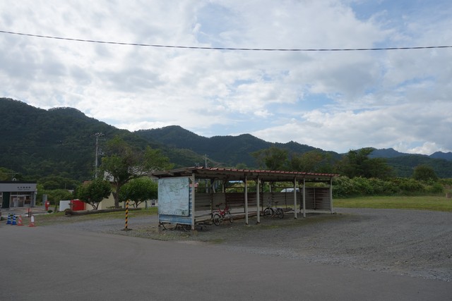 礼文駅 駅前