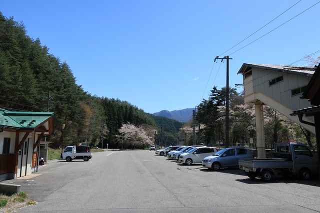 冠着駅 駅前