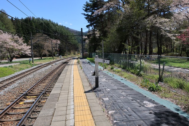 冠着駅 ホーム