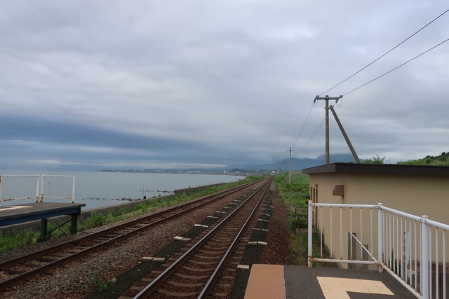 北舟岡駅 ホーム