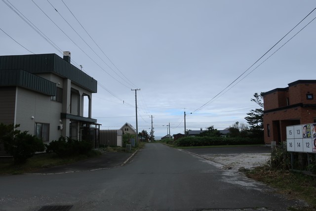 静狩駅 駅前