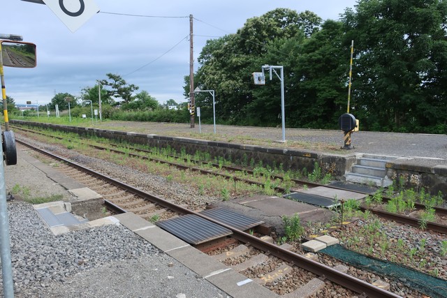 長和駅 ホーム