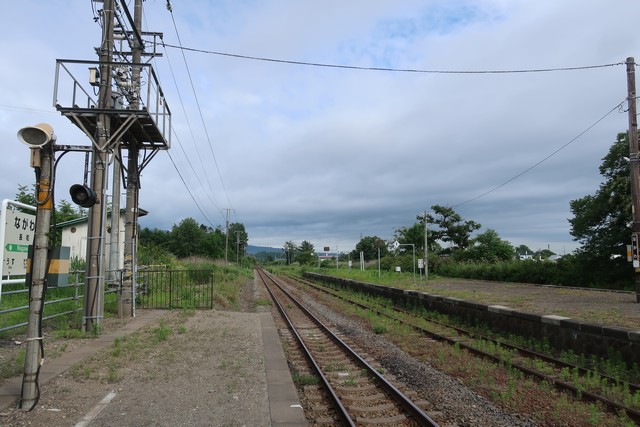 長和駅 ホーム