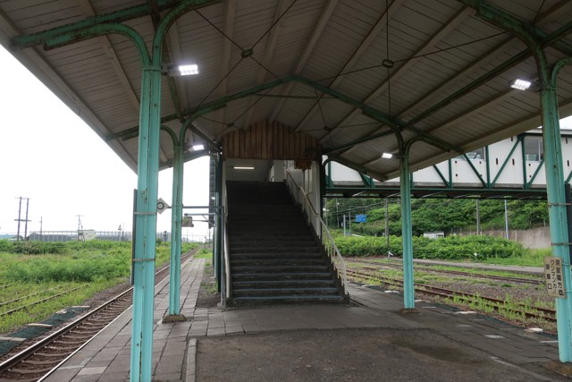本輪西駅 ホーム