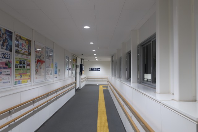 白老駅 ホーム