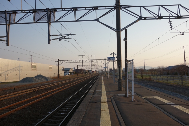 白老駅 ホーム