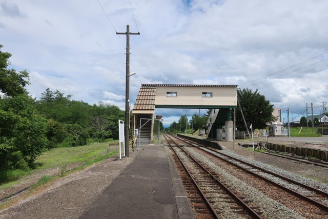 遠浅駅 ホーム