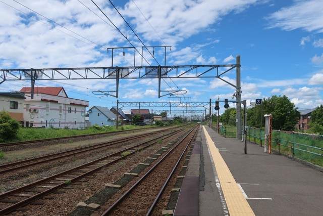 沼ノ端駅 ホーム