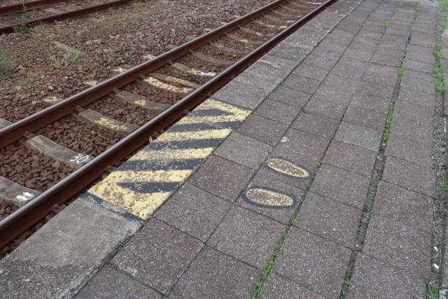 本輪西駅 ホーム