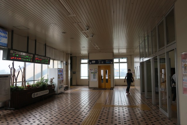 苫小牧駅 改札口