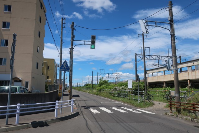 青葉駅 駅前