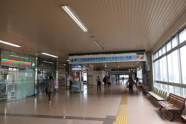 苫小牧駅 改札口