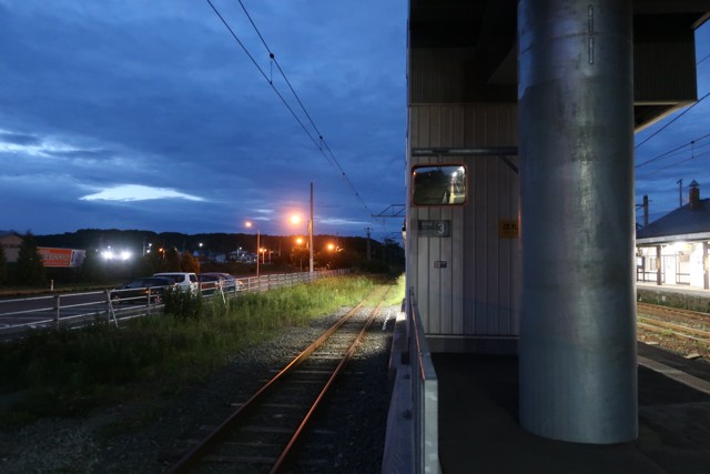 白老駅 ホーム