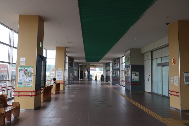 東室蘭駅 改札口