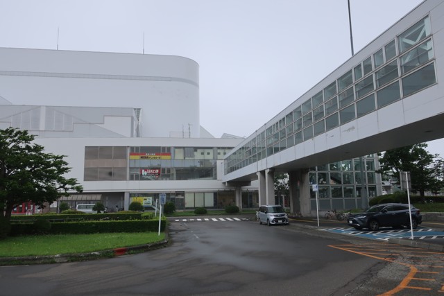 苫小牧駅 駅前