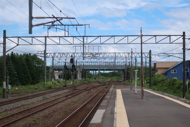 沼ノ端駅 ホーム