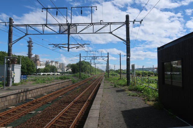 北吉原駅 ホーム