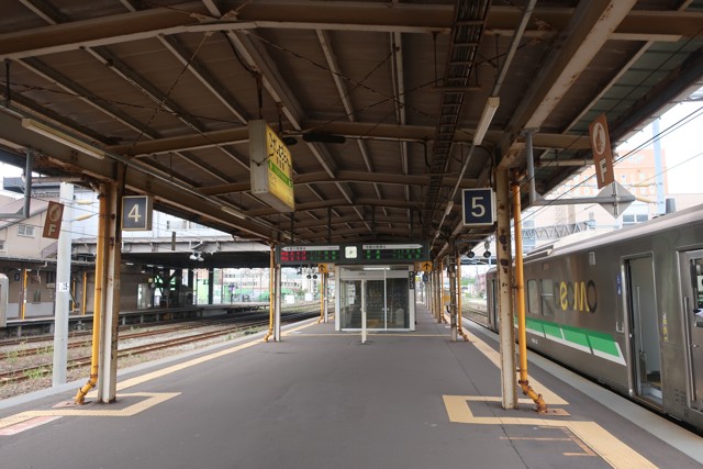 東室蘭駅 ホーム