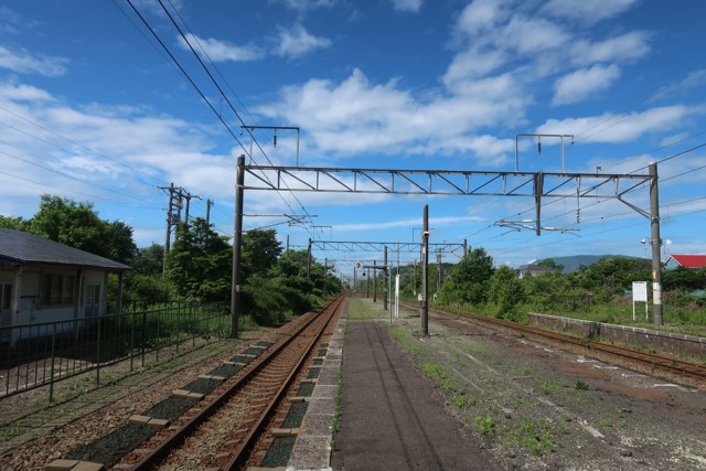 萩野駅 ホーム