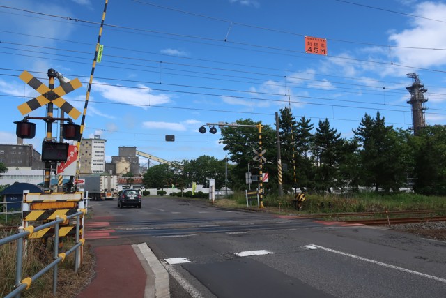 北吉原駅 ホーム