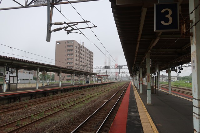 苫小牧駅 ホーム
