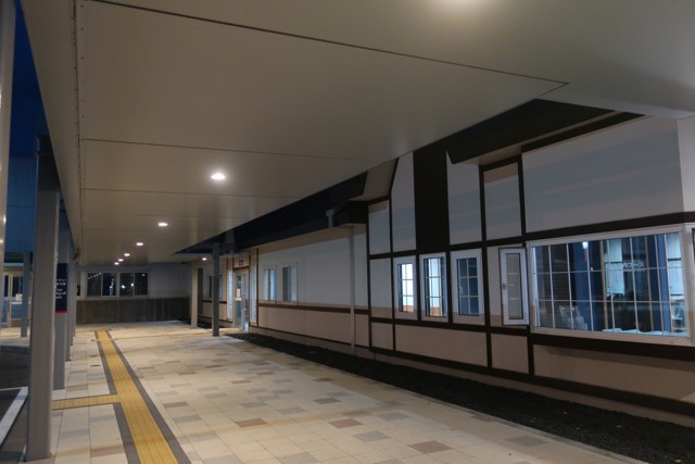 白老駅 駅前