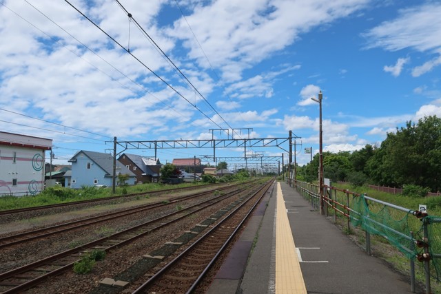 沼ノ端駅 ホーム