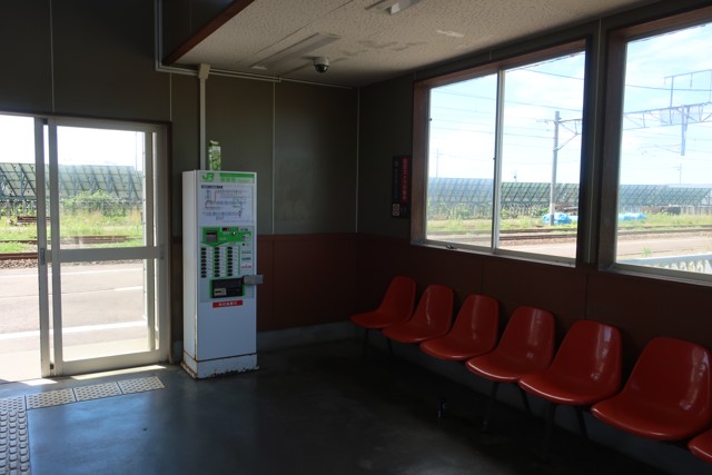 錦岡駅 改札口