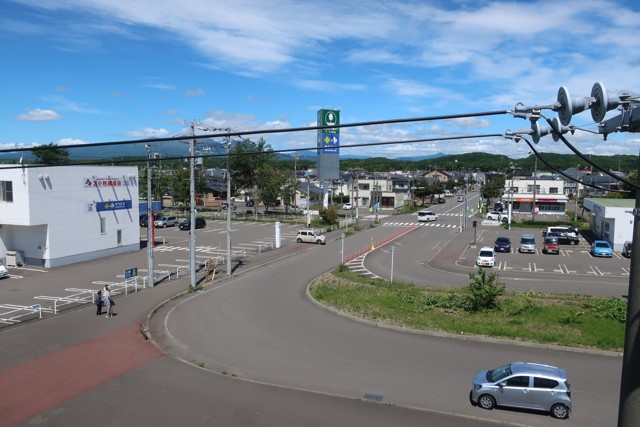糸井駅 駅前