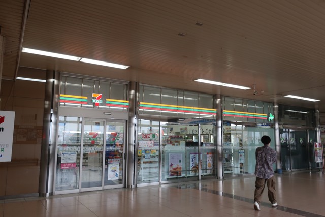 苫小牧駅 改札口