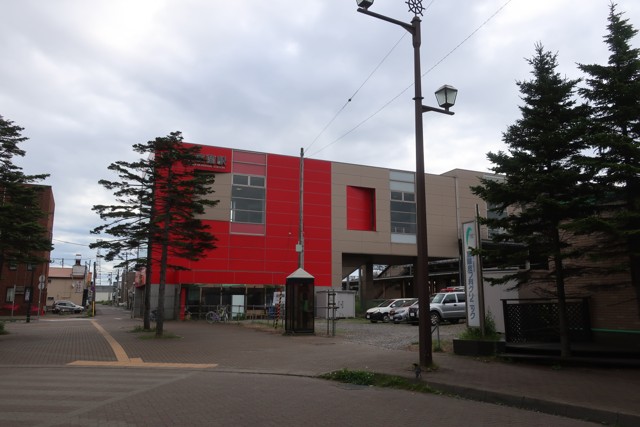 東室蘭駅 駅前