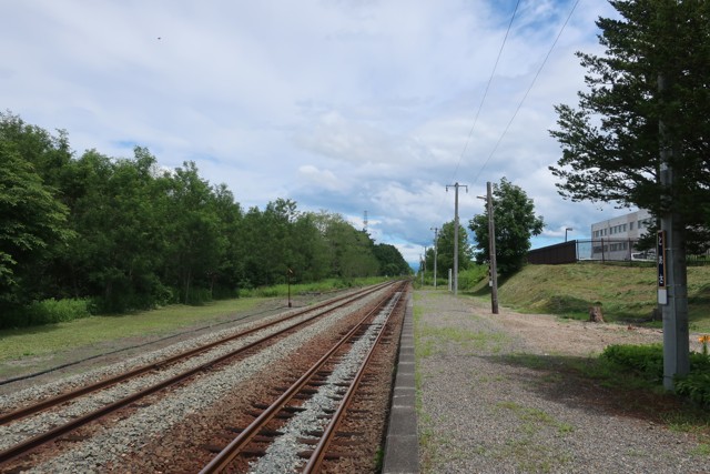 遠浅駅 ホーム