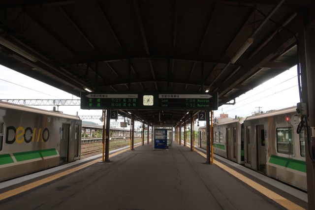 東室蘭駅 ホーム
