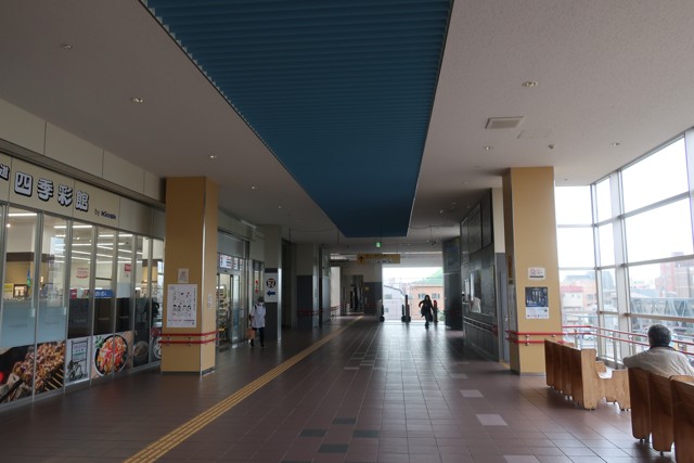 東室蘭駅 改札口