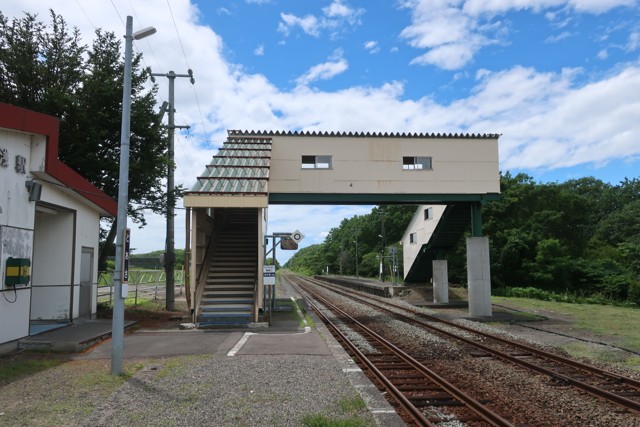 遠浅駅 ホーム