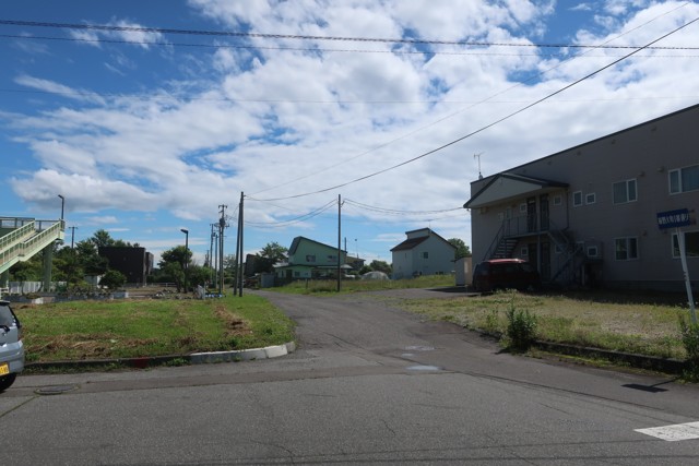 萩野駅 駅前