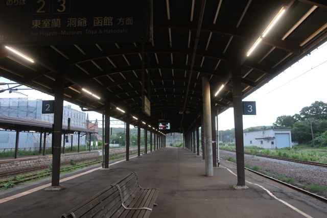 登別駅 ホーム