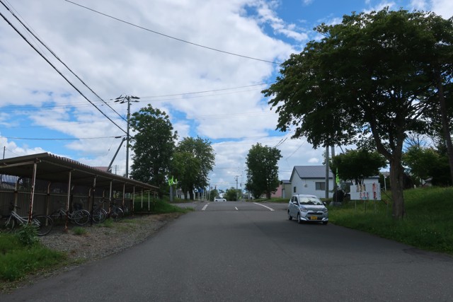 遠浅駅 駅前