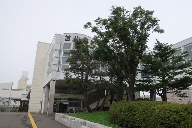 苫小牧駅 駅前