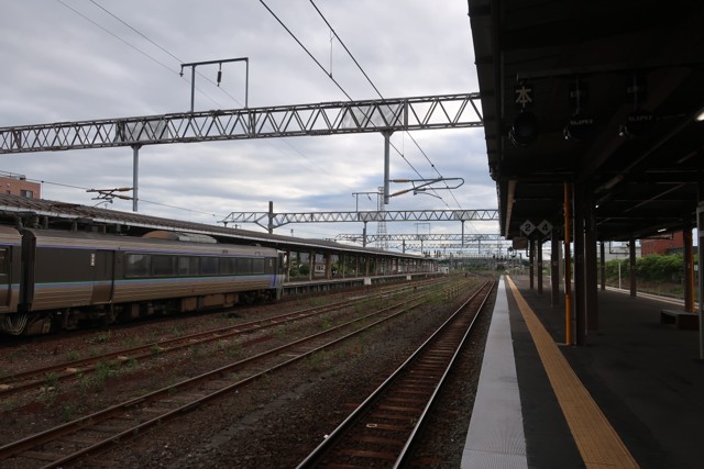 東室蘭駅 ホーム