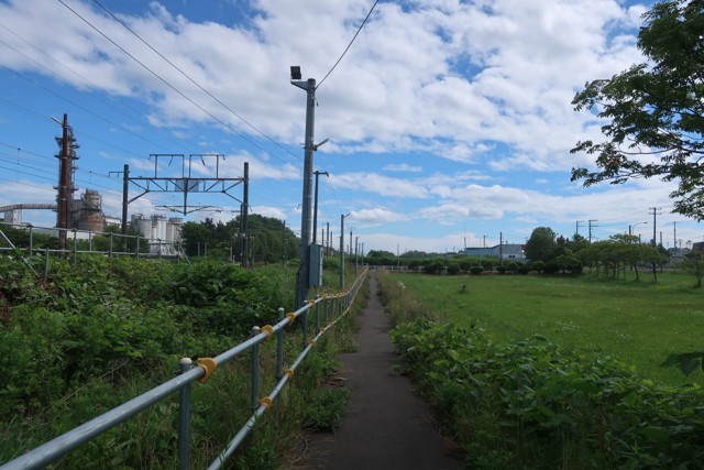 北吉原駅 ホーム