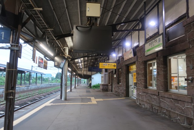 登別駅 ホーム