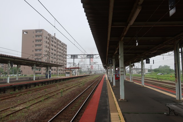 苫小牧駅 ホーム