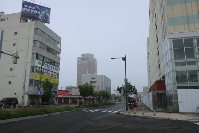 苫小牧駅 駅前