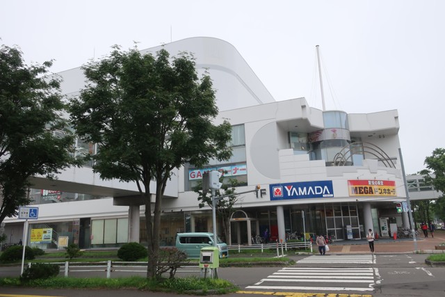 苫小牧駅 駅前