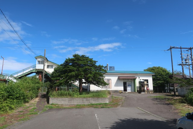 竹浦駅 駅前