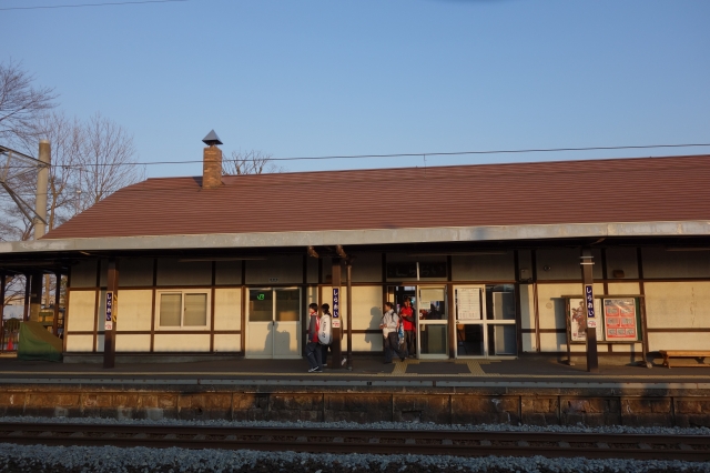 白老駅 駅舎