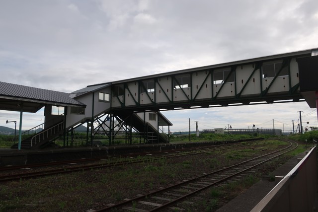 本輪西駅 ホーム