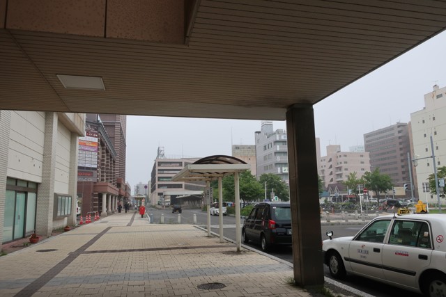 苫小牧駅 駅前