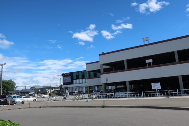 糸井駅 駅前